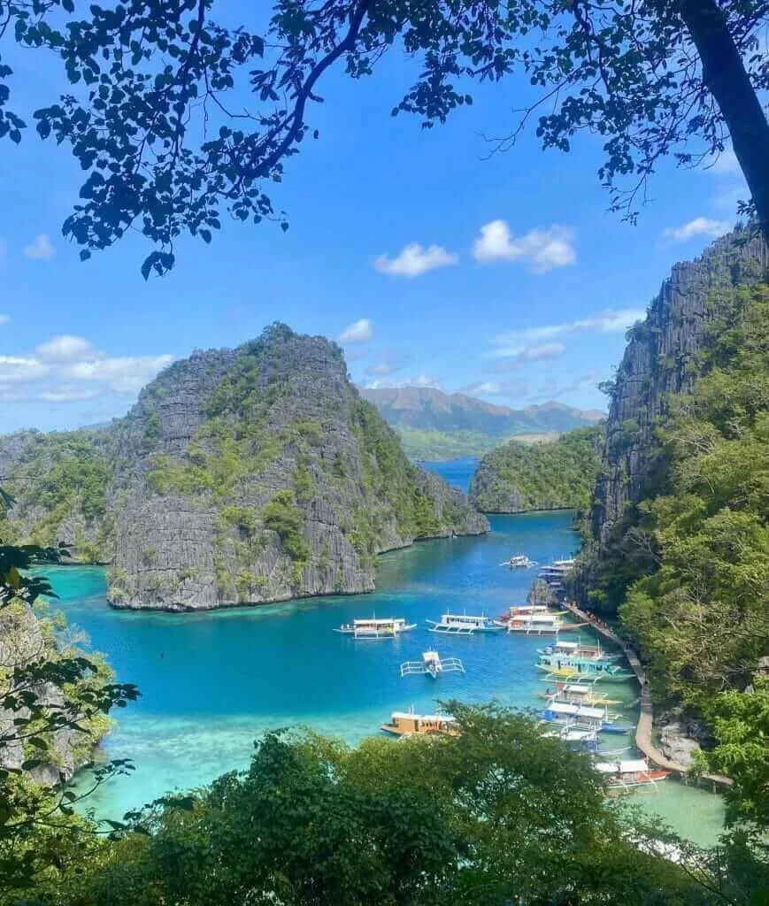 A boat docked in a bay in the philippines.