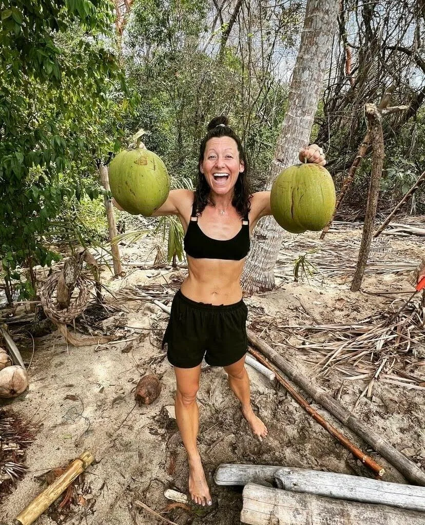 YouTube stars Kara and Nate - Behind the scenes on a Desert Island 2 kn coco