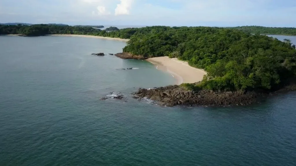 An aerial view of an island in the Panama ocean.