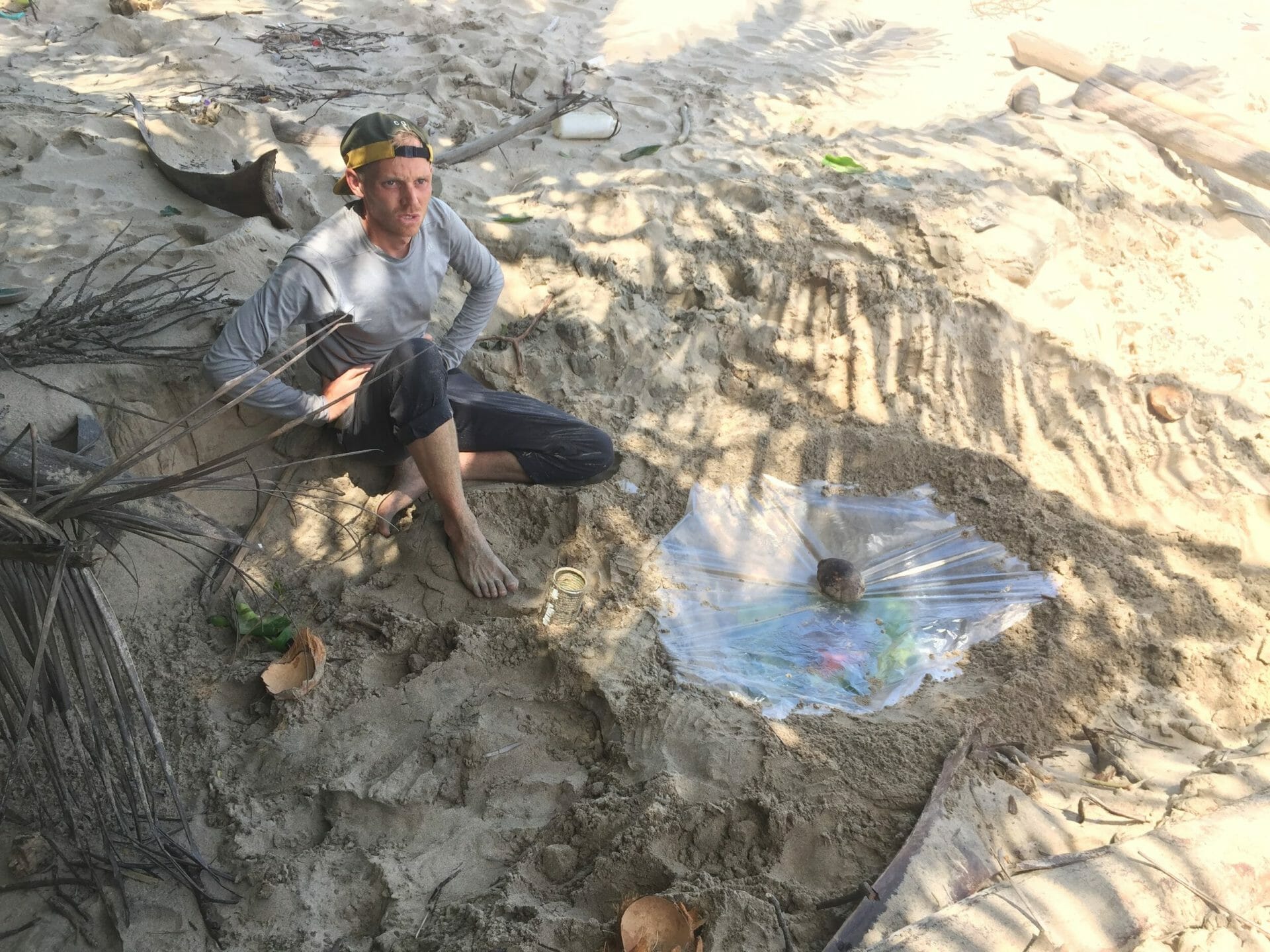 How to Survive on a Desert Island: A Comprehensive Guide 5 How to source water on a deserted island