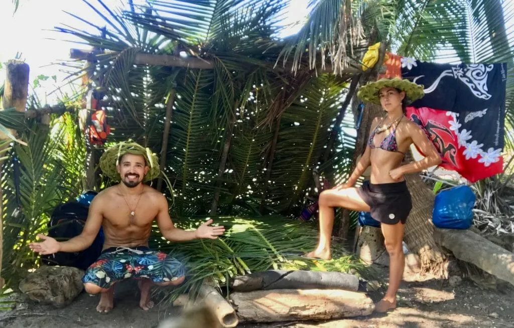 Short term survival shelter on a desert island