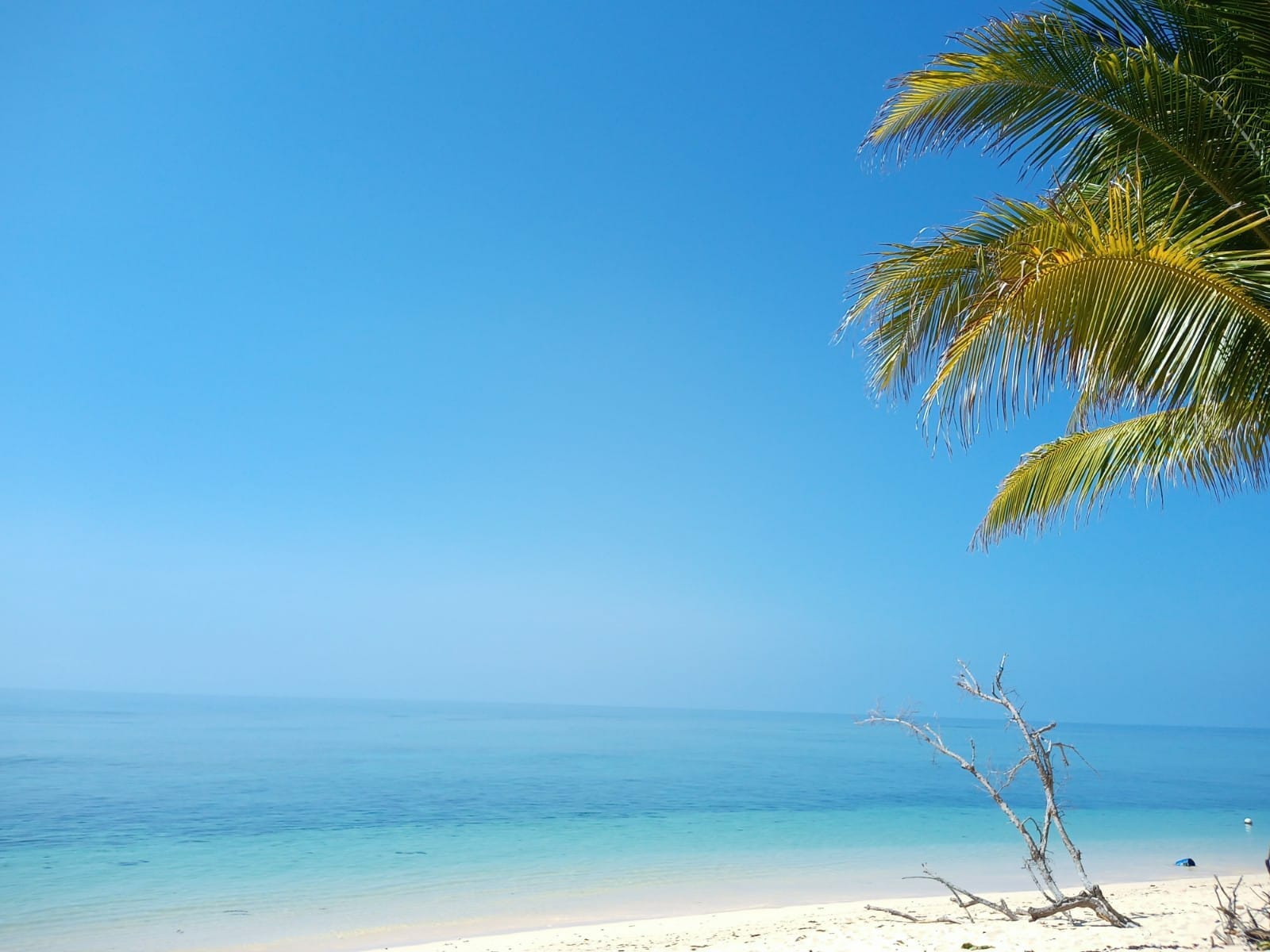 Island stories - Jade & Gaz chat about the Philippines 2 Gaz & Jade in the Philippines 2