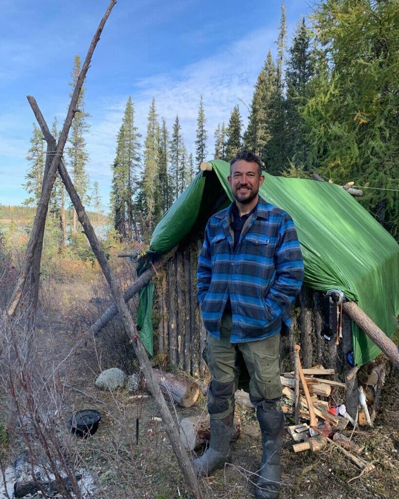 How to Travel Light and Still Be Prepared 1 Tom's Shelter, Alone UK