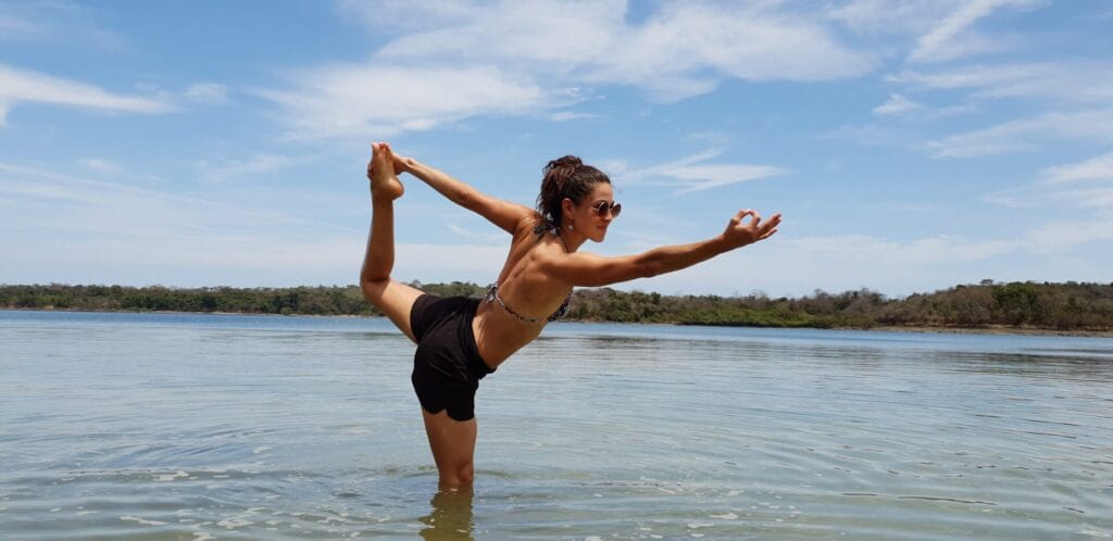 Unlocking a Balanced Life: The Comprehensive Guide to Digital Detox 1 yoga 4 1