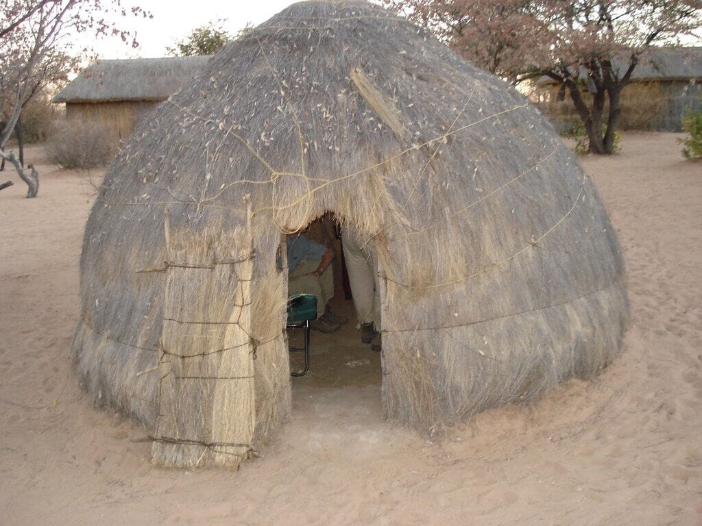 Botswana travel guide 16 traditional house