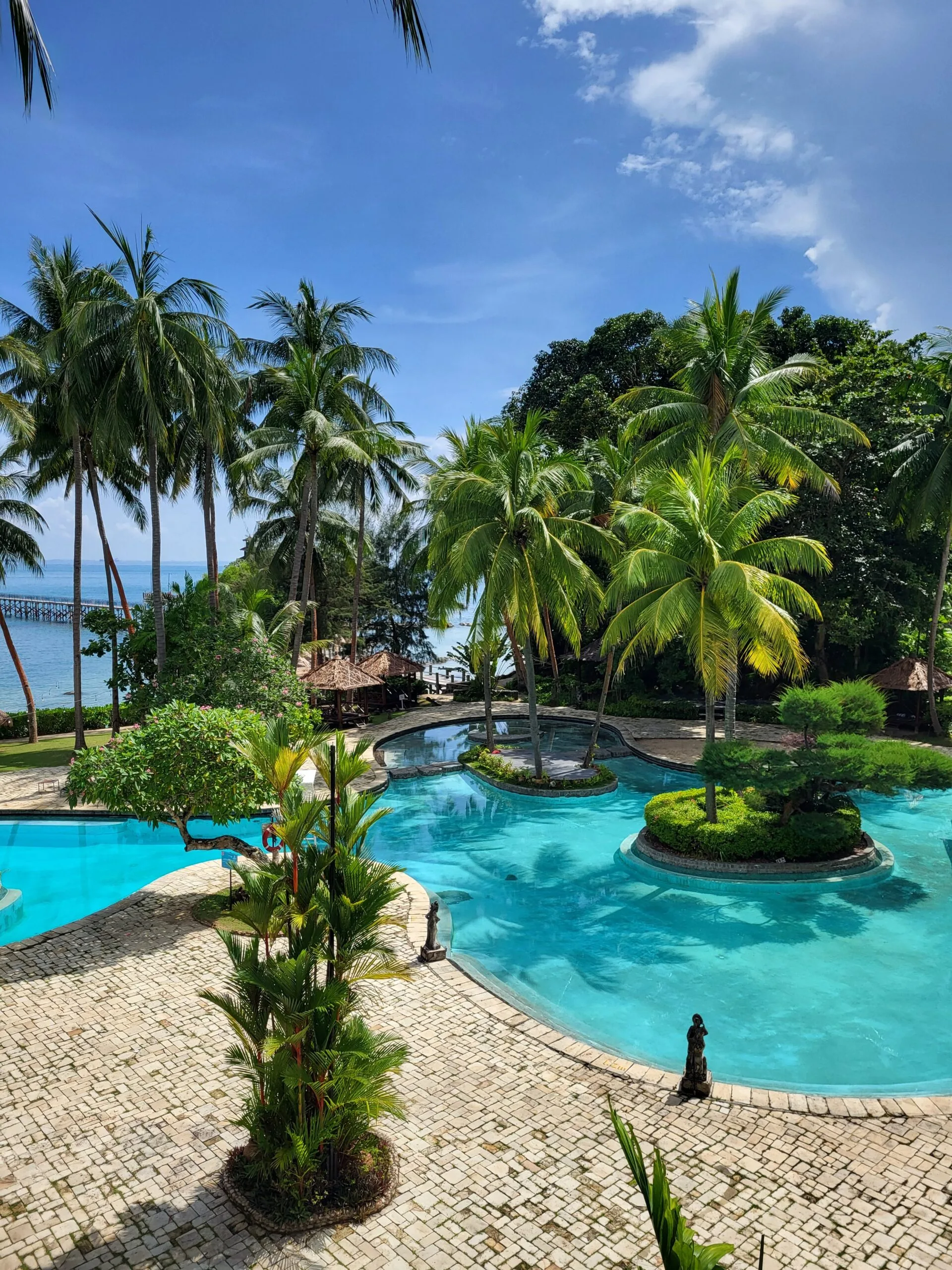 hotel pool Indonesia