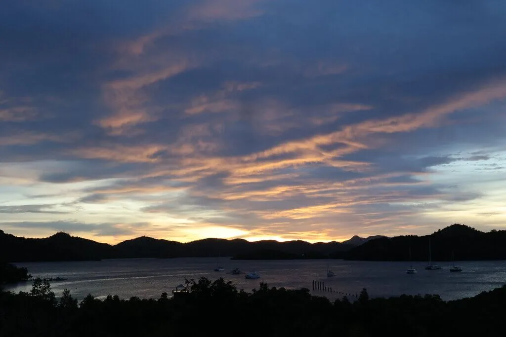 When is the Best Time to Visit Coron in Palawan? 5 Sunset Coron